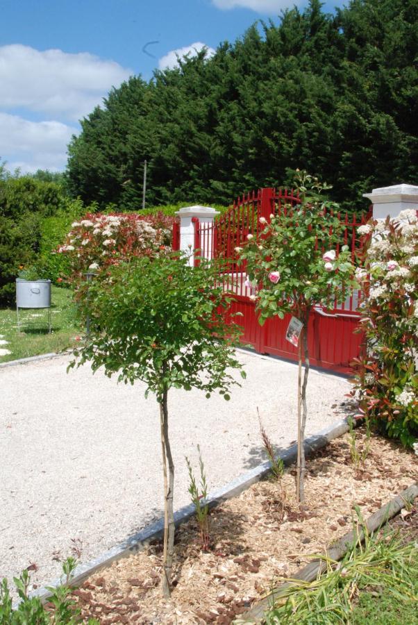 Chambre D'Hotes "Les Paturelles" Fougeres-sur-Bievre Εξωτερικό φωτογραφία