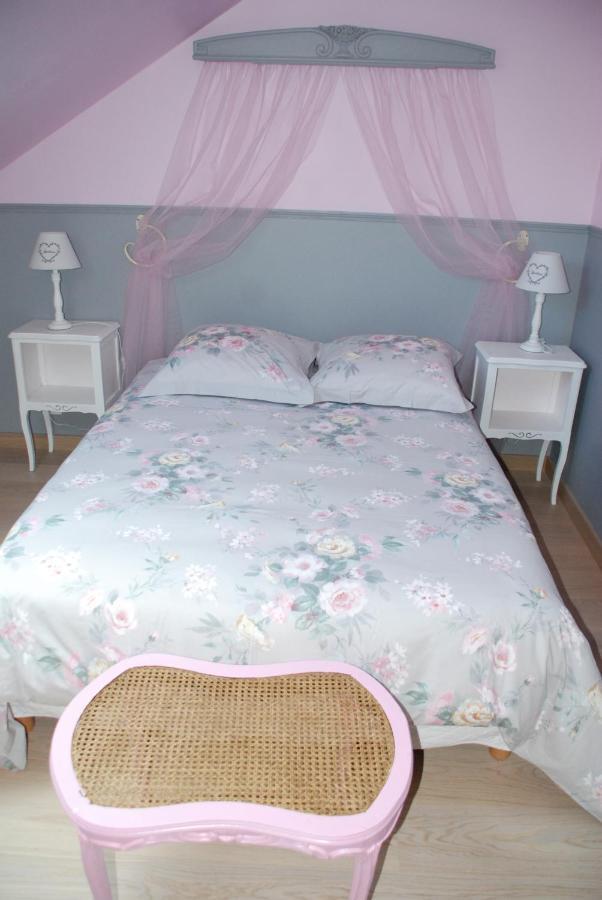 Chambre D'Hotes "Les Paturelles" Fougeres-sur-Bievre Εξωτερικό φωτογραφία