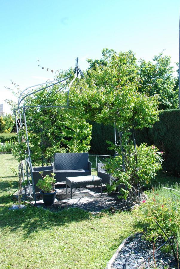 Chambre D'Hotes "Les Paturelles" Fougeres-sur-Bievre Εξωτερικό φωτογραφία